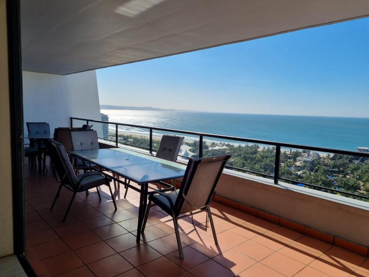 Front - Immaculate 4 Sleeper With Ocean & Harbour Views Appartement *