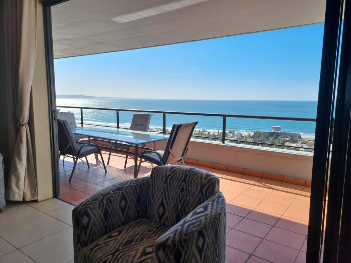 Front - Immaculate 4 Sleeper With Ocean & Harbour Views Appartement Durban